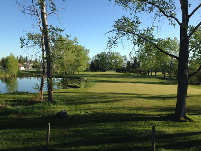 Bowden Hi-way Golf Course - photo 2