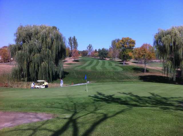 Whispering Pines Golf Club (MN)