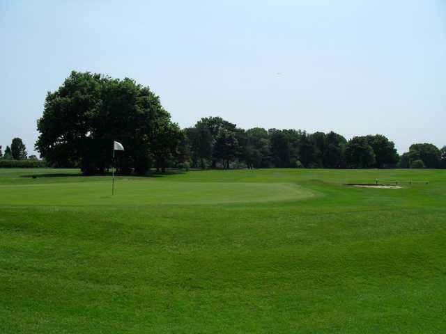 Maidenhead Golf Club - photo 2
