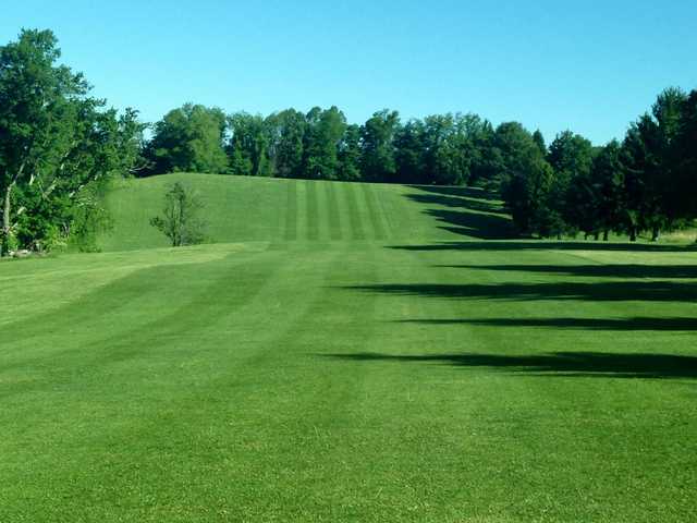 Apple Valley Country Club - photo 2