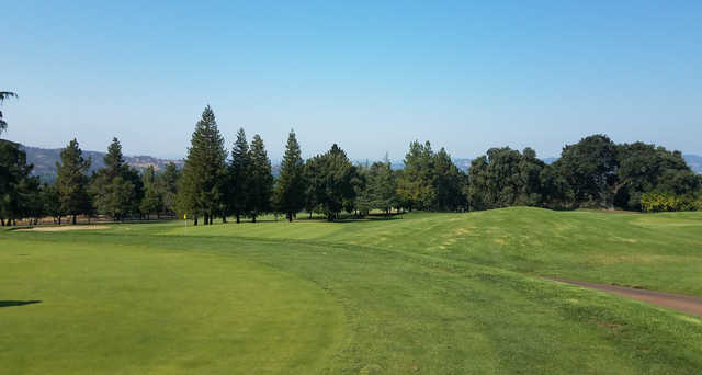 Boundary Oak Golf Course - photo 2