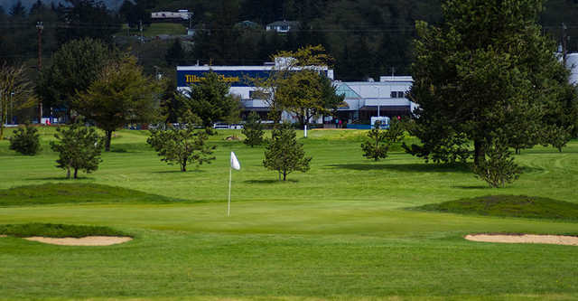 Bay Breeze Golf Course - photo 3