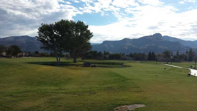 Desert Lakes Golf Course