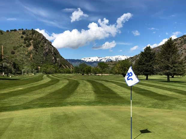 Round Valley Golf Course - photo 4