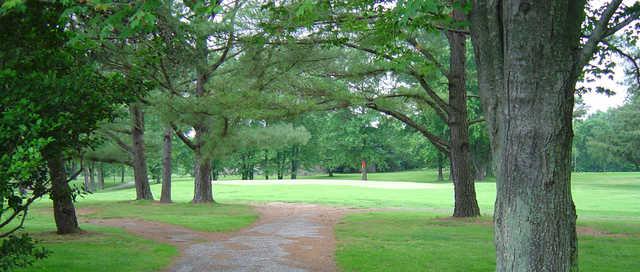Pine Lakes Golf Course - photo 1