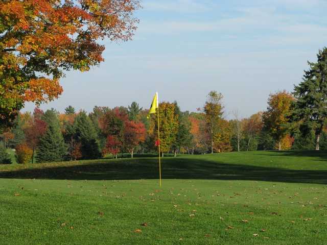 Hiawatha Sportsmans Golf Club - photo 1