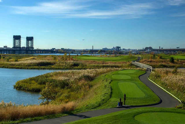 Skyway Golf Course at Lincoln Park West - photo 2