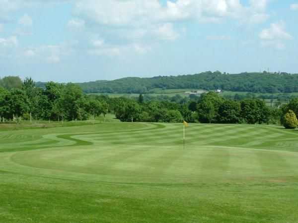 Coed-y-Mwstwr Golf Club - photo 3