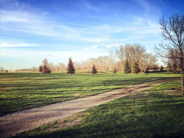 Mohall Country Club - photo 3
