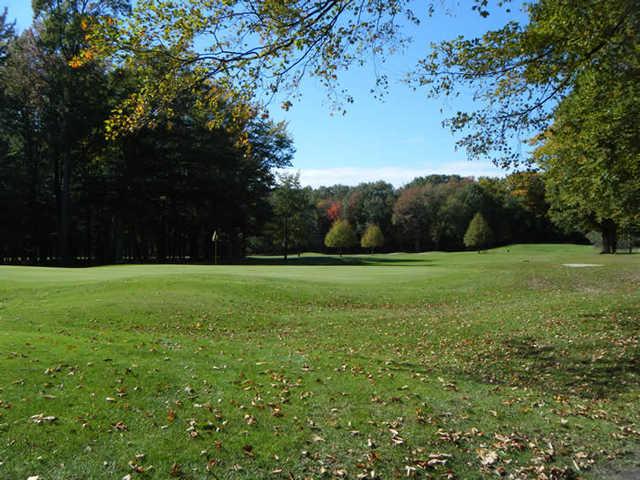 Charlevoix Golf Club - photo 3