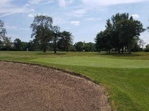 Water's Edge Country Club - photo 2