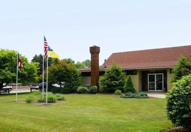 Fox Den Golf Course - photo 2