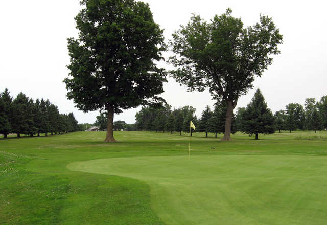 Tee-A-Way Golf Club - photo 2