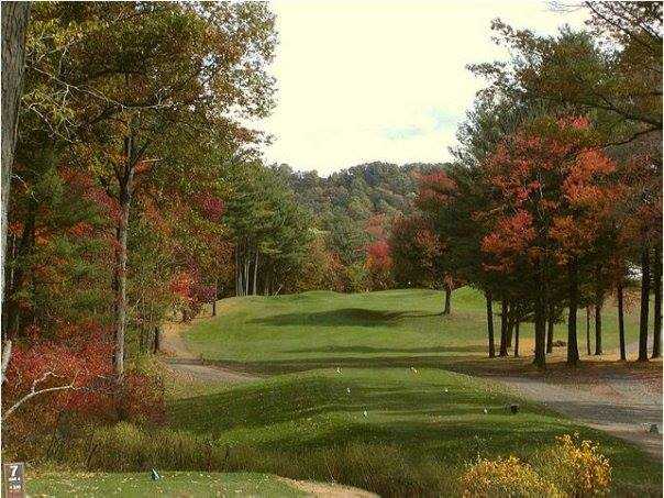 Hawk's Landing Country Club - photo 2