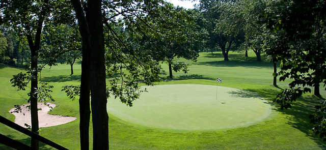 Moundbuilders Country Club