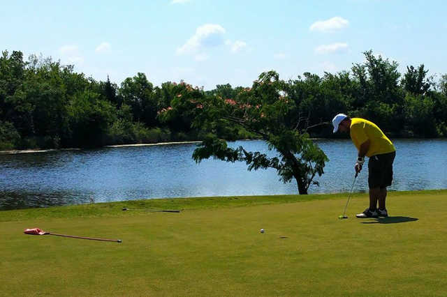 Hummingbird Golf Course