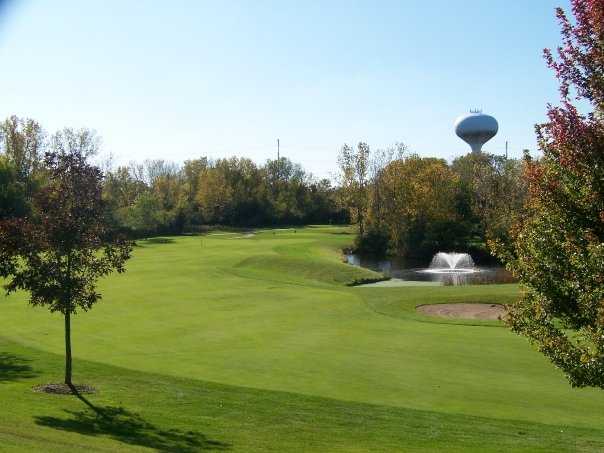 Lake Bluff Golf Club - photo 6