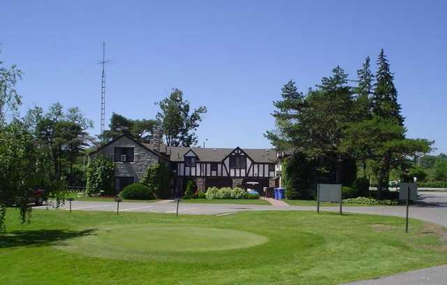 Oak Hall Par 3 - photo 2
