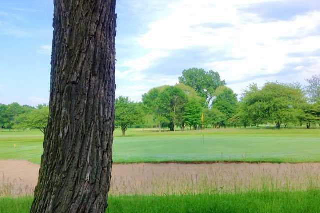 Lake Bluff Golf Club - photo 3