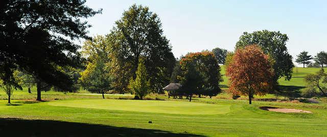 Green Knoll Golf Course - photo 2