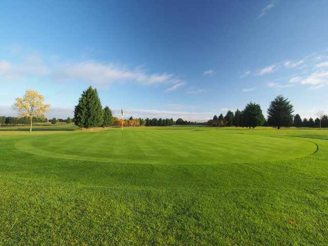 Bird Hills Golf Centre - photo 2