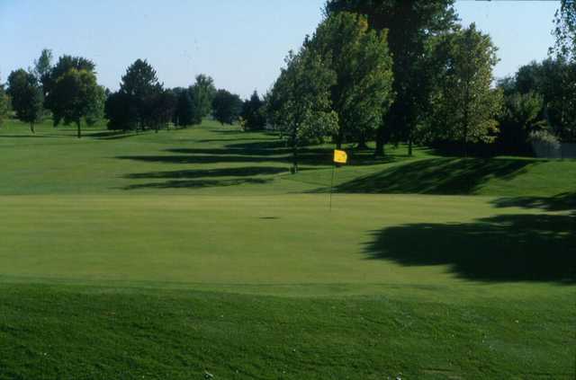 Kuehn Park Golf Course - photo 2