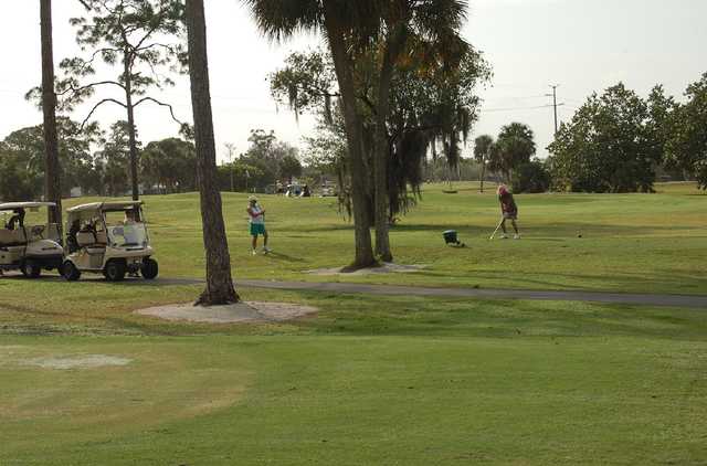 Myerlee Country Club - photo 2