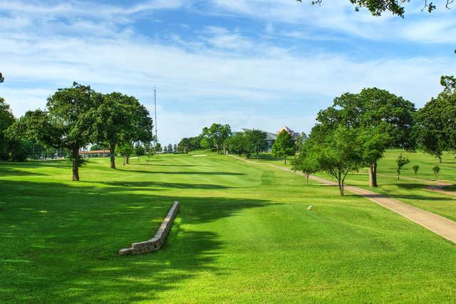 Rolling Hills Country Club