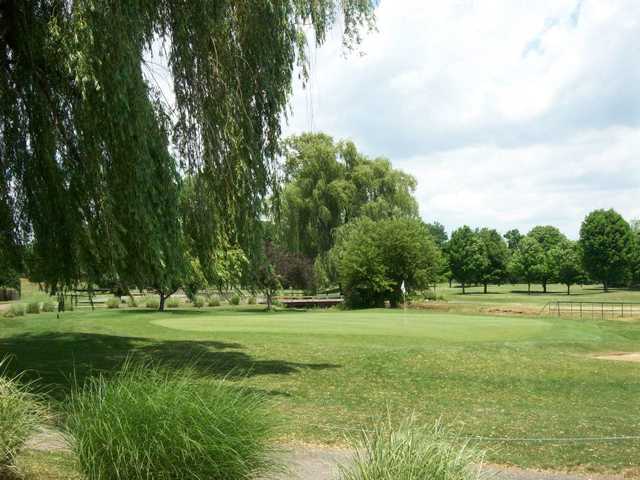 Edgewater Golf Course - photo 3