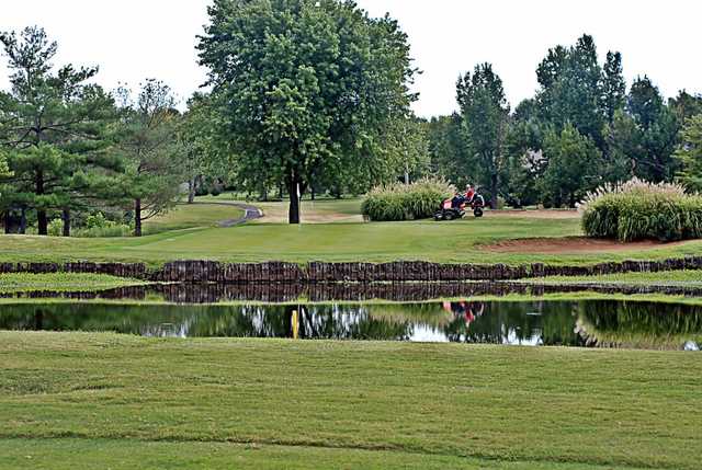 Madisonville Country Club - photo 2
