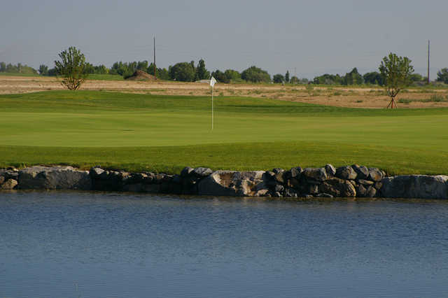 Falcon Crest - Freedom Course