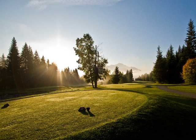 Golden Golf Club