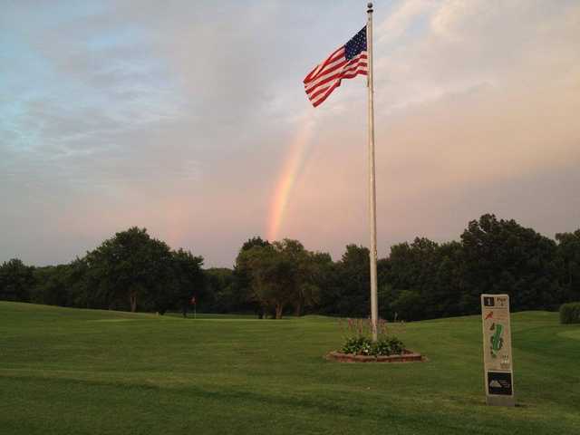 Cardinal Hills Golf Course - photo 2