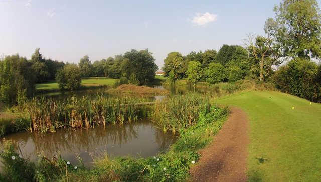 Chalgrave Manor Golf Club - photo 3