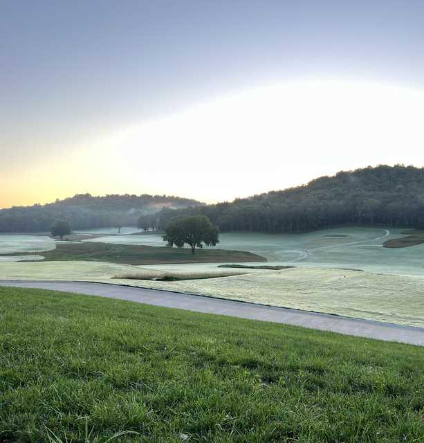 Park Mammoth Golf Club - photo 3