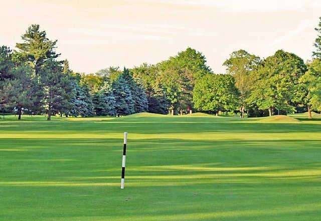 Lake Shore Country Club - photo 3
