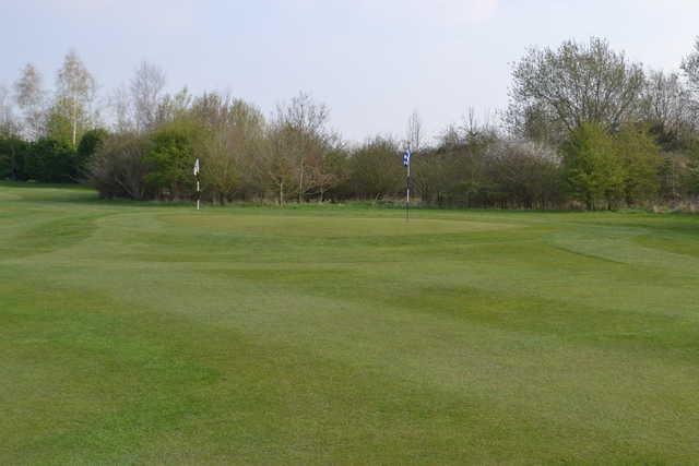 Henley Golf & Country Club - Par 3 Course