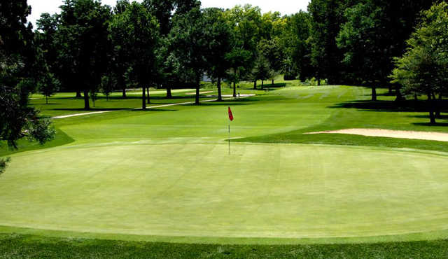 Topeka Country Club - photo 3