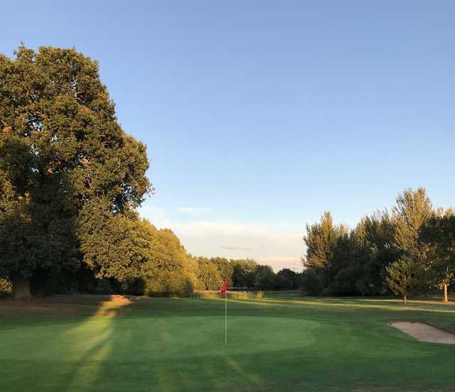 Theale Golf Club - photo 3