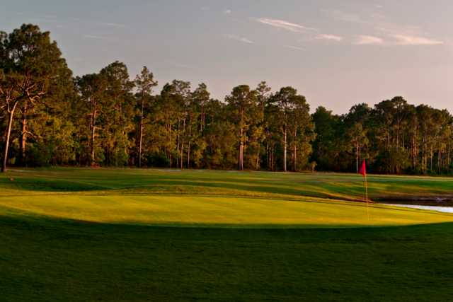 The Lakes Country Club