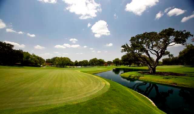 Oak Hills Country Club - photo 4