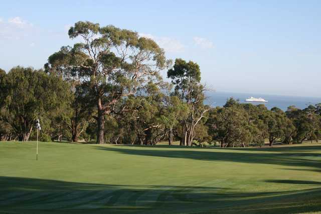 Bay Views Golf Course - photo 4