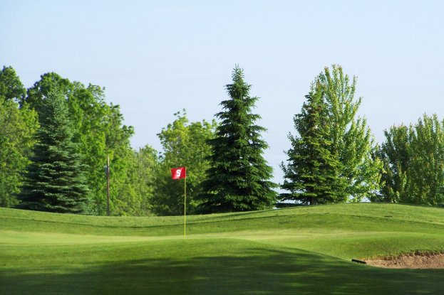 Devils Lake Golf Course - photo 2