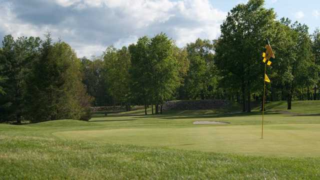 Bedford Hills Golf Club - photo 8