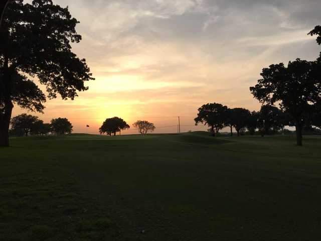 Graham Country Club - photo 3