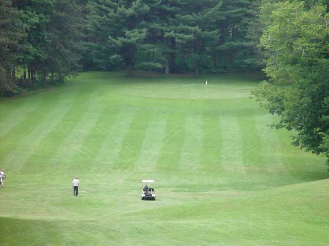 Pontoosuc Lake Country Club - photo 3