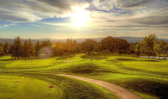 Boundary Oak Golf Course - photo 3