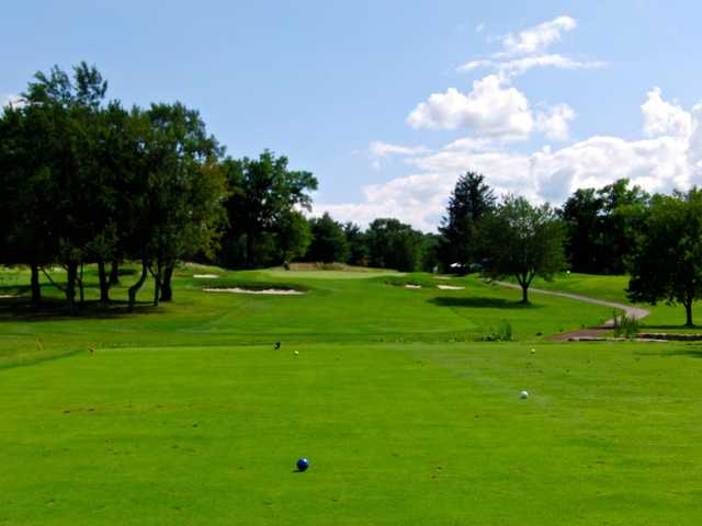 Crestmont Country Club