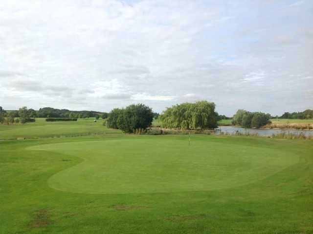 Stoke Albany Golf & Country Club