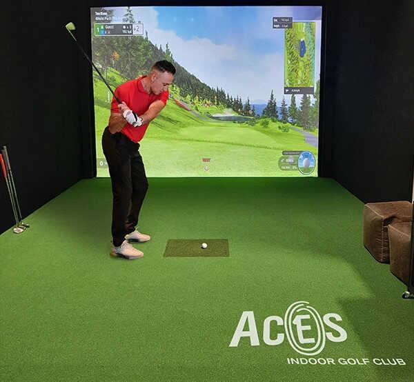 Aces Indoor Golf Club